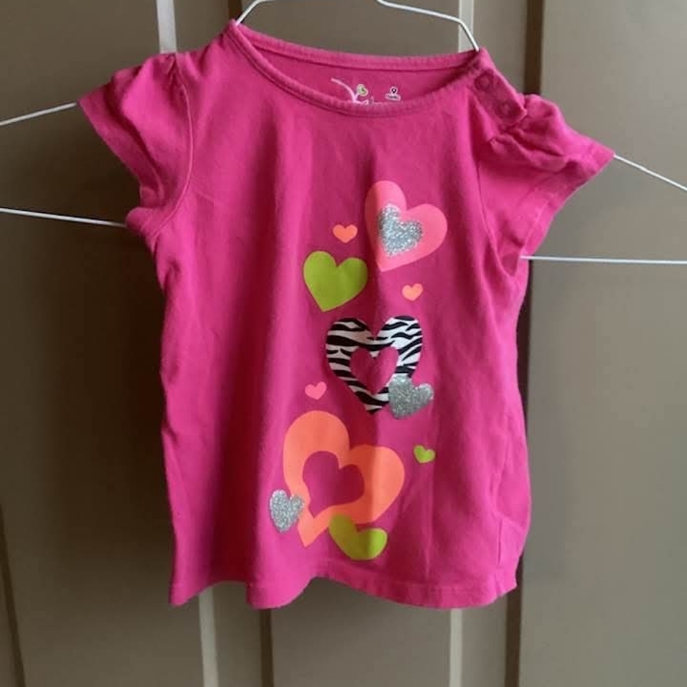 💜3/$15 5/$20 7/$25💜Girls Sz 9 Months Short Sleeved Tshirt